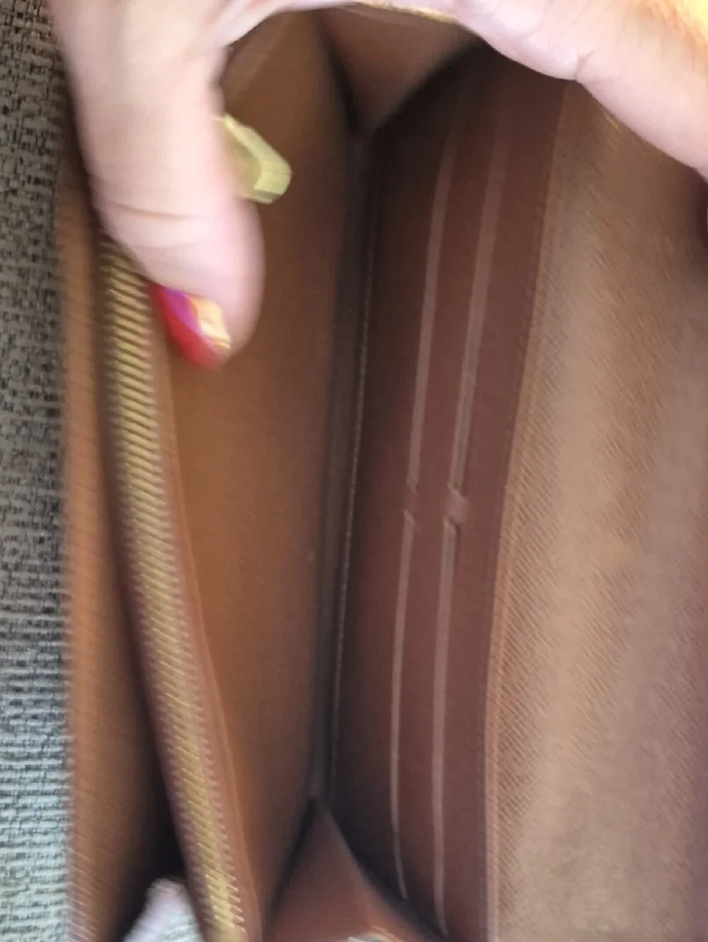 Louis Vuitton Sarah Monogram Canvas Fold-Over Wallet MI0099